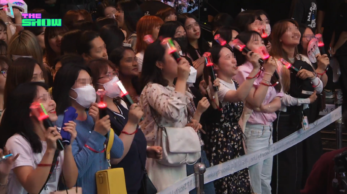 KPOP The Show Seoul tour live performance image